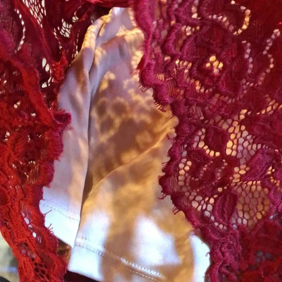 Stilettos Long sleeve Red Illusion Top NWT - Picture 11 of 12